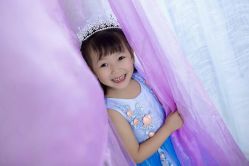 -咔咔儿童摄影馆