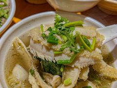 -大众跷脚牛肉馆·非遗传承单位(峨眉山店)