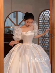 -衣贝姿婚纱礼服馆