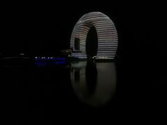 -湖州太湖旅游度假区-月亮广场