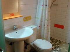 -布丁严选酒店(杭州武林西湖文化广场地铁站店)