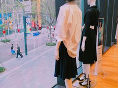 -优衣库(深圳万象天地旗舰店)