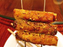 烤豆皮菜卷-三个大叔烤羊肉串·炭炉砂锅菜(西三旗店)