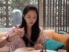 -浅深(世茂滨江精品店)