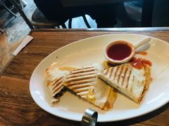 -玛格萝妮(汇智国际商业中心店)