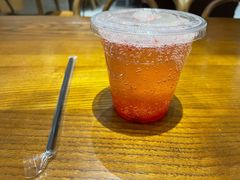 草莓气泡水-肥朵食堂(带梦胡同店)