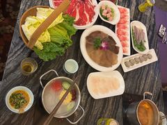 -云中捞高空旋转餐厅(商茂世纪广场店)