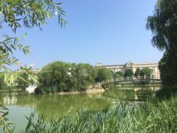 -飞鱼婚纱摄影(宏福大厦店)