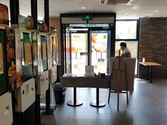 大堂-麦当劳(北京昌金路得来速餐厅店)