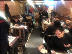 大堂-颐品居涮肉(乌鲁木齐中路店)
