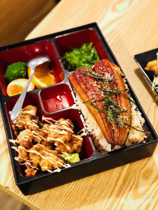 Oishii Sushi and Seafood图片