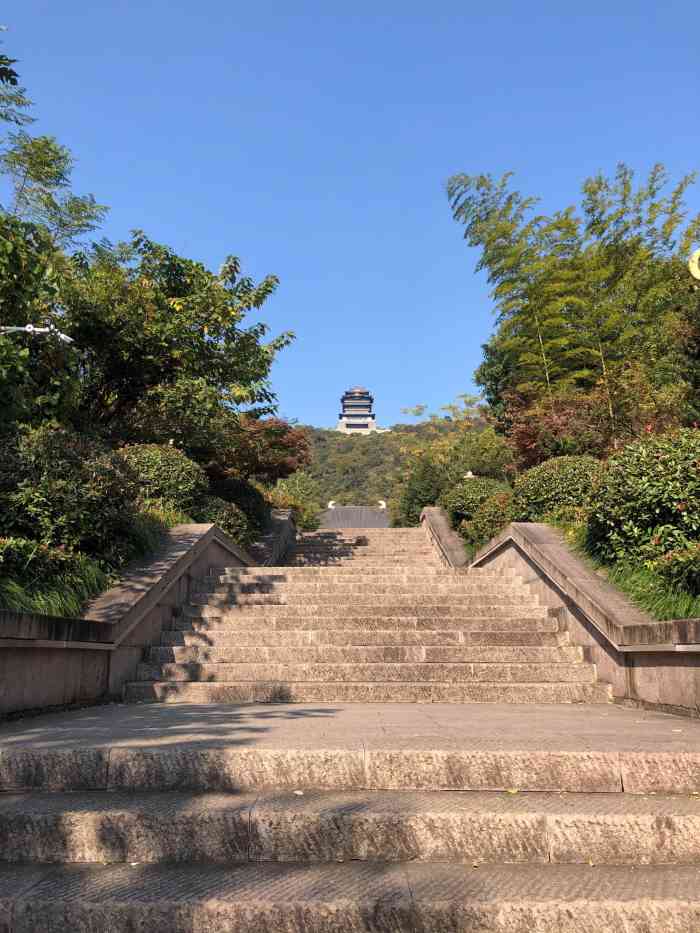 仁皇山风景区-"仁皇山景区位于湖州境内 去年十一期间去过.