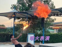 -汤山欢乐水世界