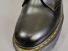 -京伟修鞋洗鞋奢侈品皮具护理店