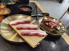 -臻牛烤肉