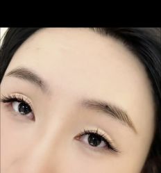 -LISSOM莉森 Nail ·美甲美睫原创定制店