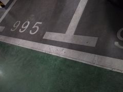 -中庚漫游城停车场
