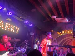 -鲨鱼美式餐厅酒吧Sharky