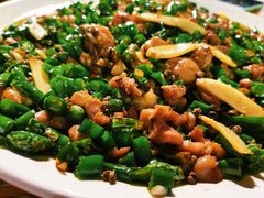 特色尖椒兔-江湖黑大兔(杨家坪店)