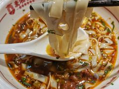 -呷佬·长沙手工米粉(金沙江路店)