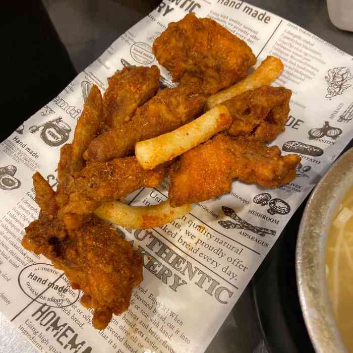 「秘制江原道无骨炸鸡」特别好吃,是吃过最好吃的炸鸡了!