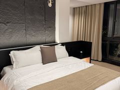 -Yolo私汤温泉设计师酒店(重庆南滨路店)