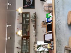 -In Cafe隐食研室
