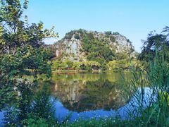 -星湖旅游景区七星岩