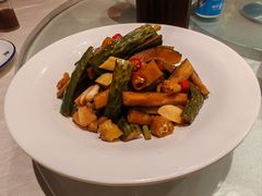 -鑫巴蜀小镇 · 水煮鱼专研店(玉桥店)