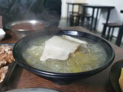 五花肉炖酸菜-欧阳家吊炉饼(九纬路店)