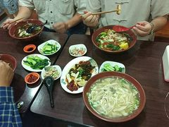 -老又新牛肉面馆