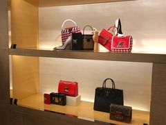 -乐蓬马歇百货公司(Rive Gauche)