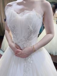 -艾米婚纱&婚礼策划