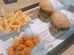 -The Habit Burger Grill 哈比特汉堡(复兴soho店)