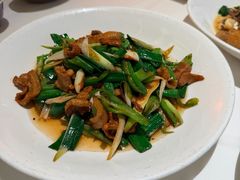 衢州爆炒花猪肉-桂满陇·蟹黄小笼汤包(中山公园店)