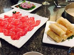 -辉哥火锅(虹桥路店)