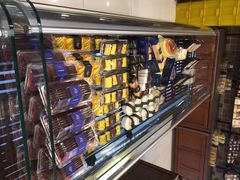 红跑车蛋糕世界(三牌楼店)-红跑车(三牌楼店)