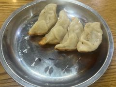 -黄阿姨锅贴大王(万航渡路店)