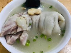 -雷祖芳老妈蹄花店