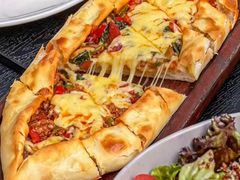 -Efes Turkish & Mediterranean Cuisine 艾菲斯餐厅(陆家嘴店)