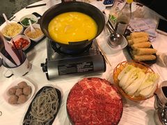 -鲜入围煮花胶鸡海鲜火锅