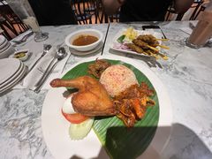 -关夫人餐厅(阳光广场店)