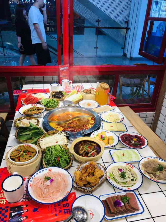 贤合庄卤味火锅(大奥莱店)-"大名鼎鼎的贤合庄,去年开到了沈阳.
