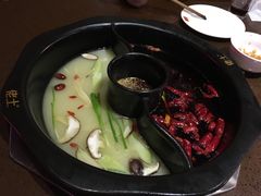 -佬土鹅肠火锅(解放路店)