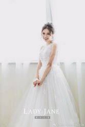 -Lady  Jane高端婚纱礼服馆