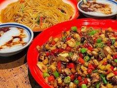 -泥糊破店小酒馆·团建聚餐(南京西路店)