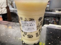 菠萝益力多-花姨·老电影院果汁冰(88号店)