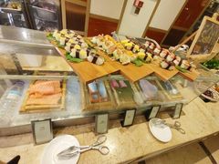 -大中华希尔顿酒店-念自助餐·嗨啤·小龙虾