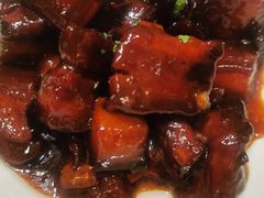 招牌红烧肉-松沪名灶·豆浆鱼头·新上海菜(飞航吾悦广场店)