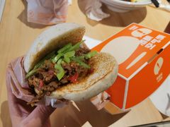 -贾国龙中国堡(上地华联店)